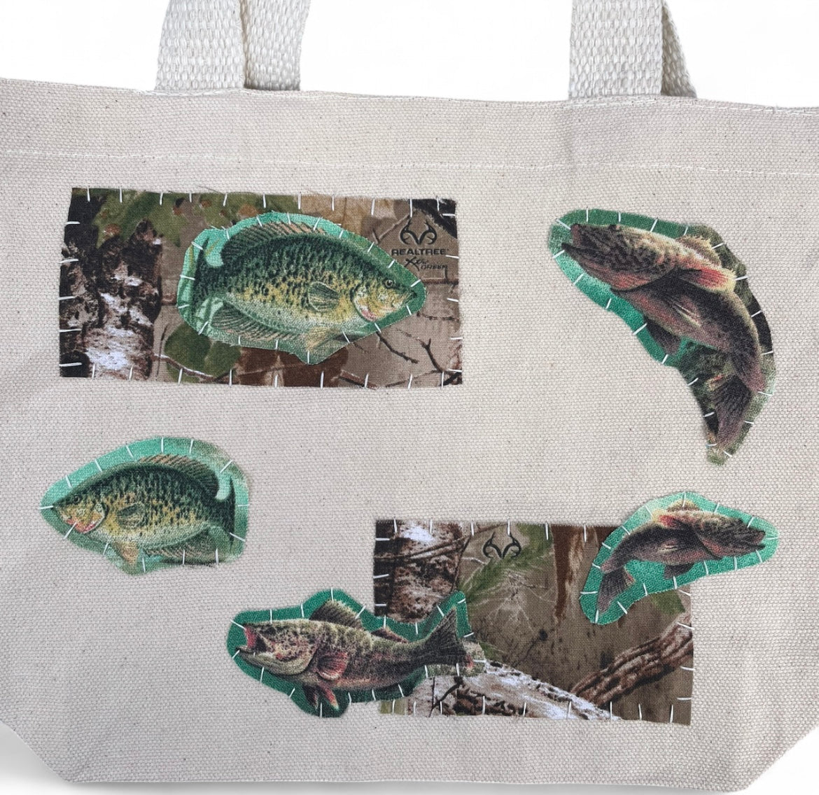 Fish camo M bag