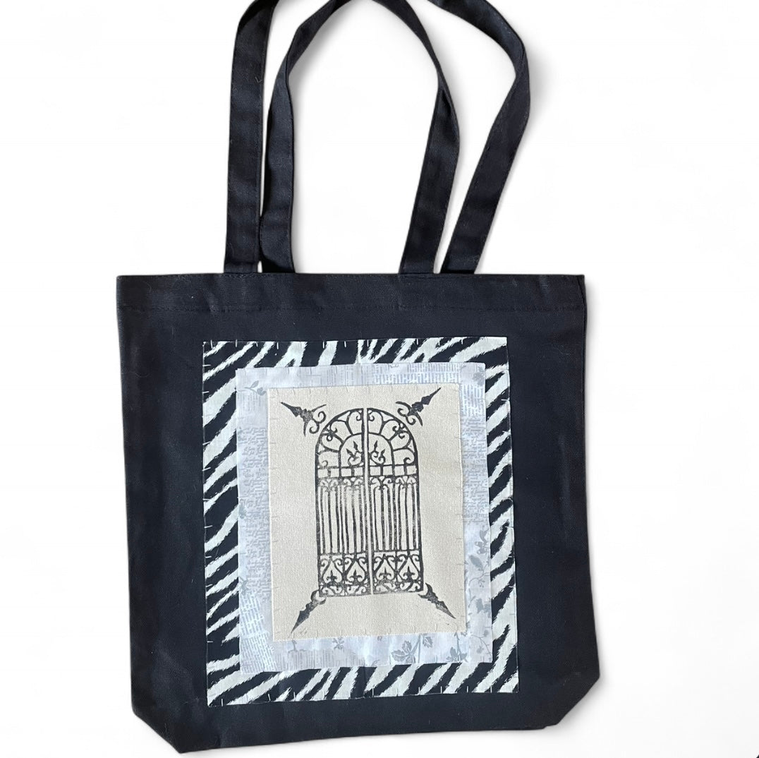 Gothic zebra L bag