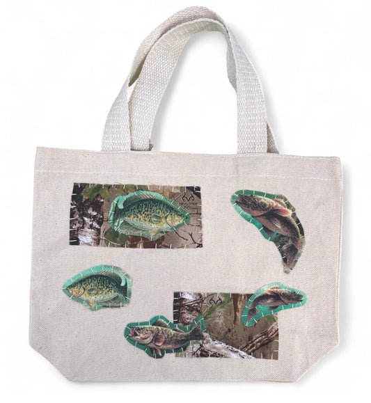 Fish camo M bag