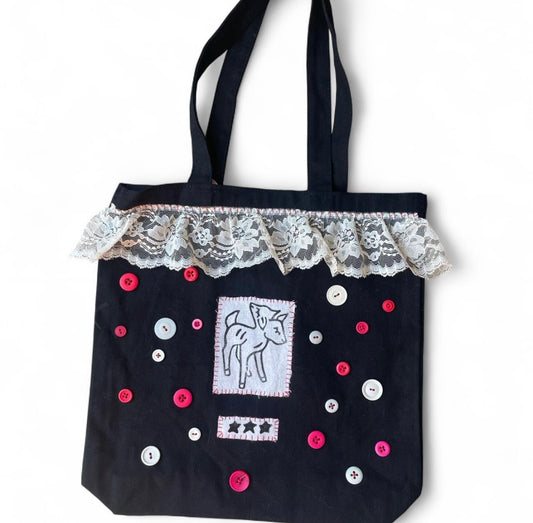 double headed lamb red button L tote bag